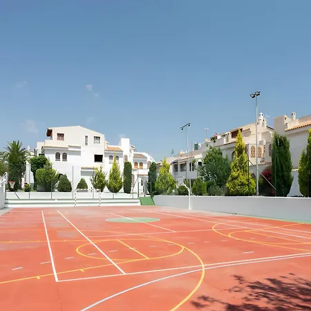 Sol, Playa, Piscinas Y Jardines